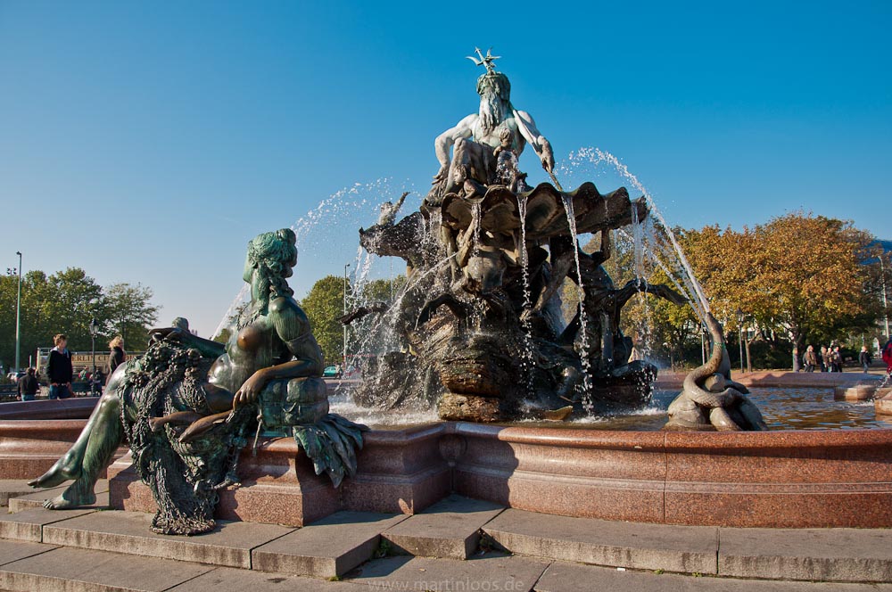 sehenswürdigkeiten-berlin-neptunbrunnen-11